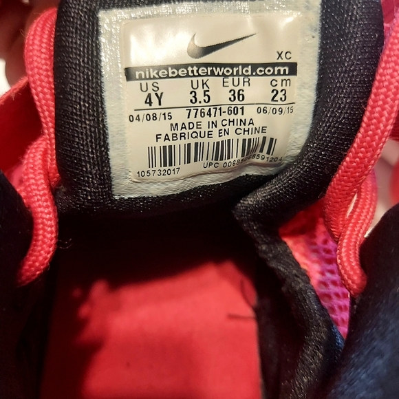 Nike Lebron James Pink Youth 4  Sneakers - Picture 2 of 5